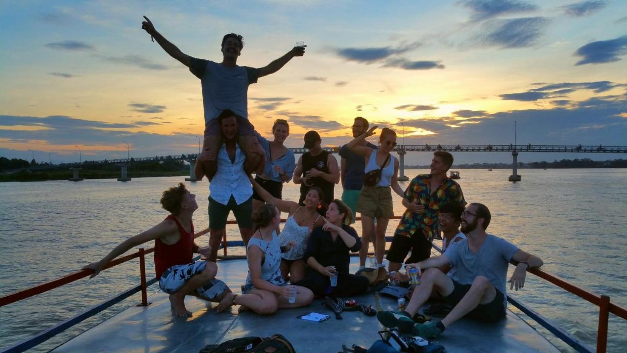 DK's Backpacker Hotel Hoi An Exteriör bild
